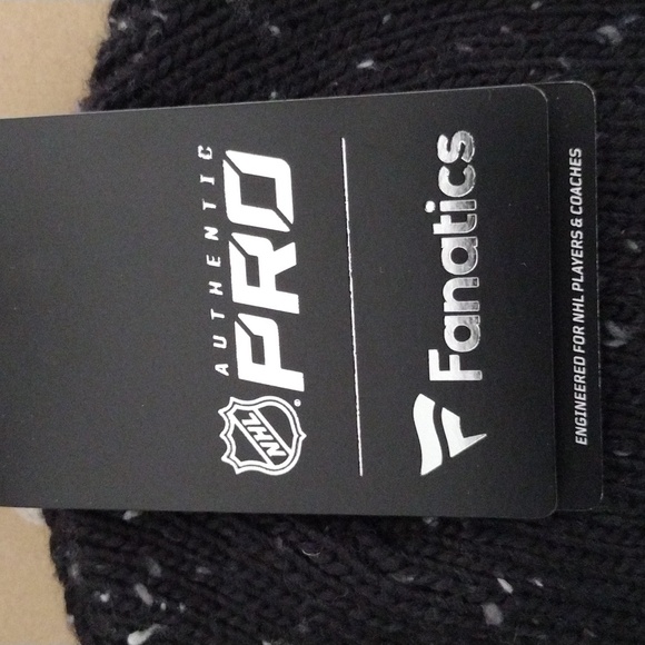 NWT NHL Coyotes Beanie - Picture 3 of 4